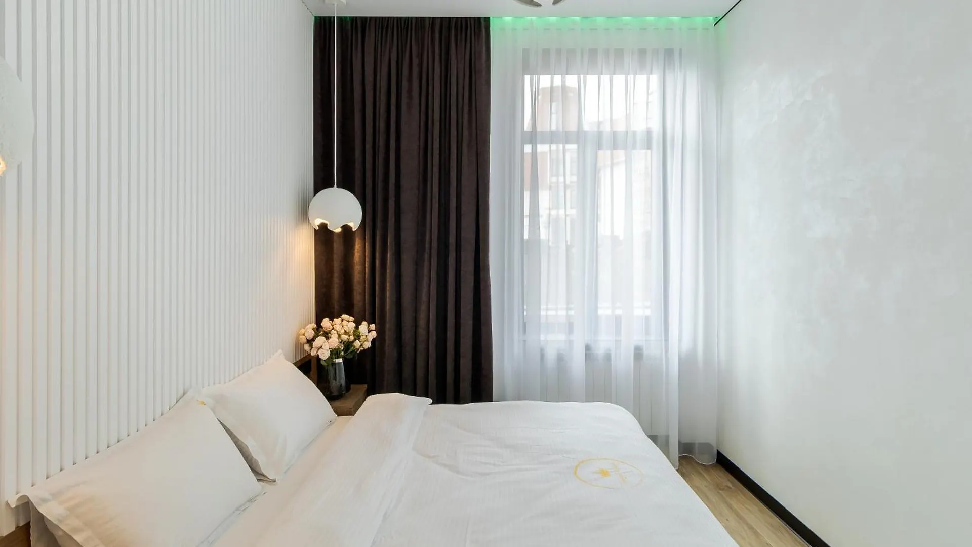 Mini-Hotel Near Les Kurbas Theatre Lvov 0*,  Ukrajina