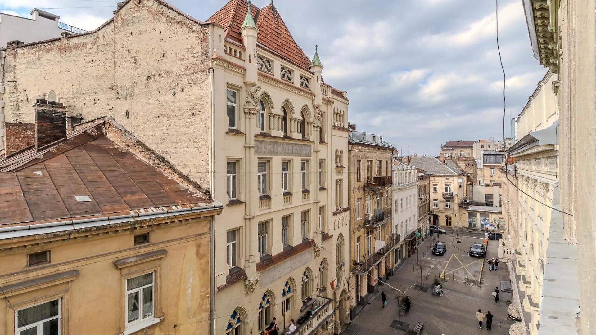 Mini-Hotel Near Les Kurbas Theatre Lvov