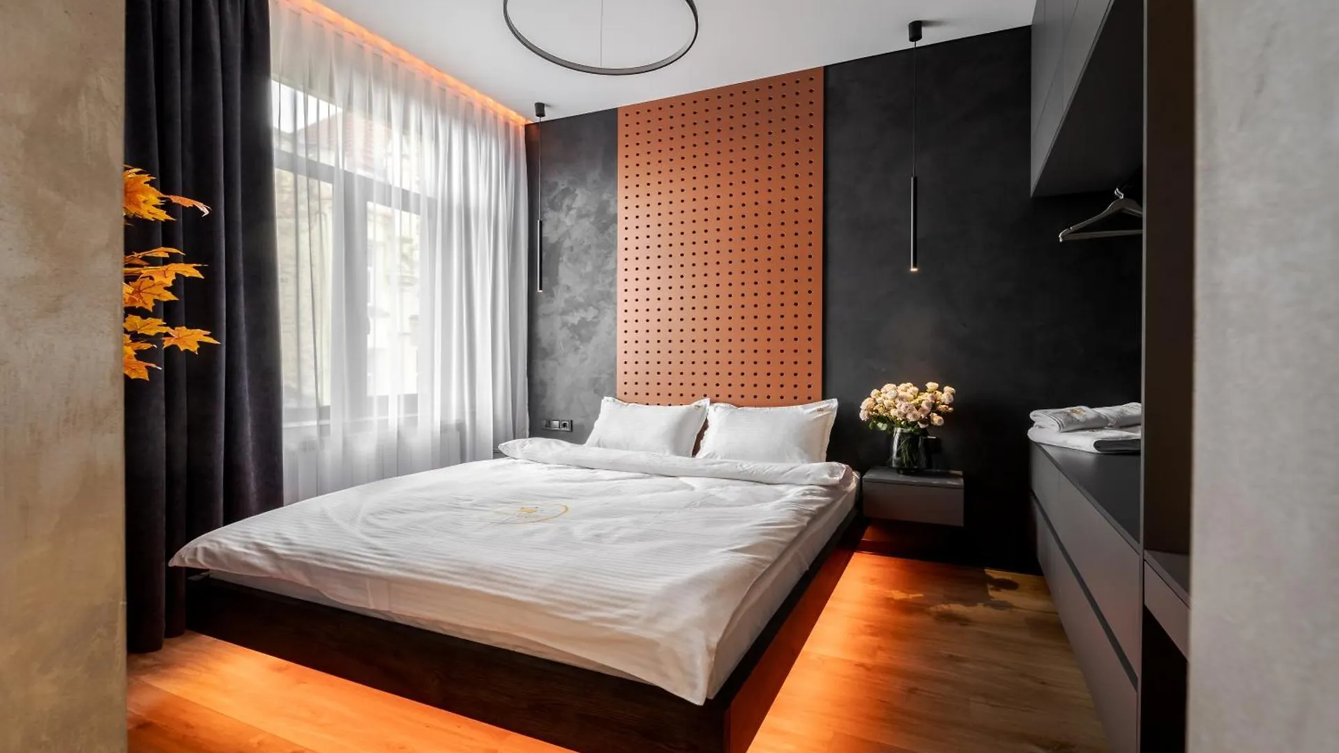 Mini-Hotel Near Les Kurbas Theatre Lvov